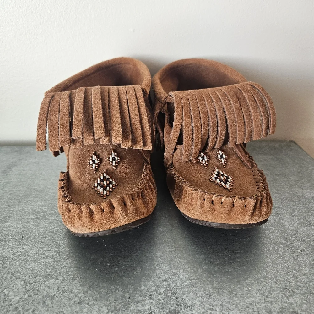 NWOT Manitobah Moccasins for Women - Picture 2 of 7
